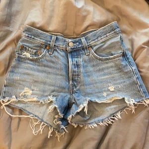 Levis 501 Jean Shorts